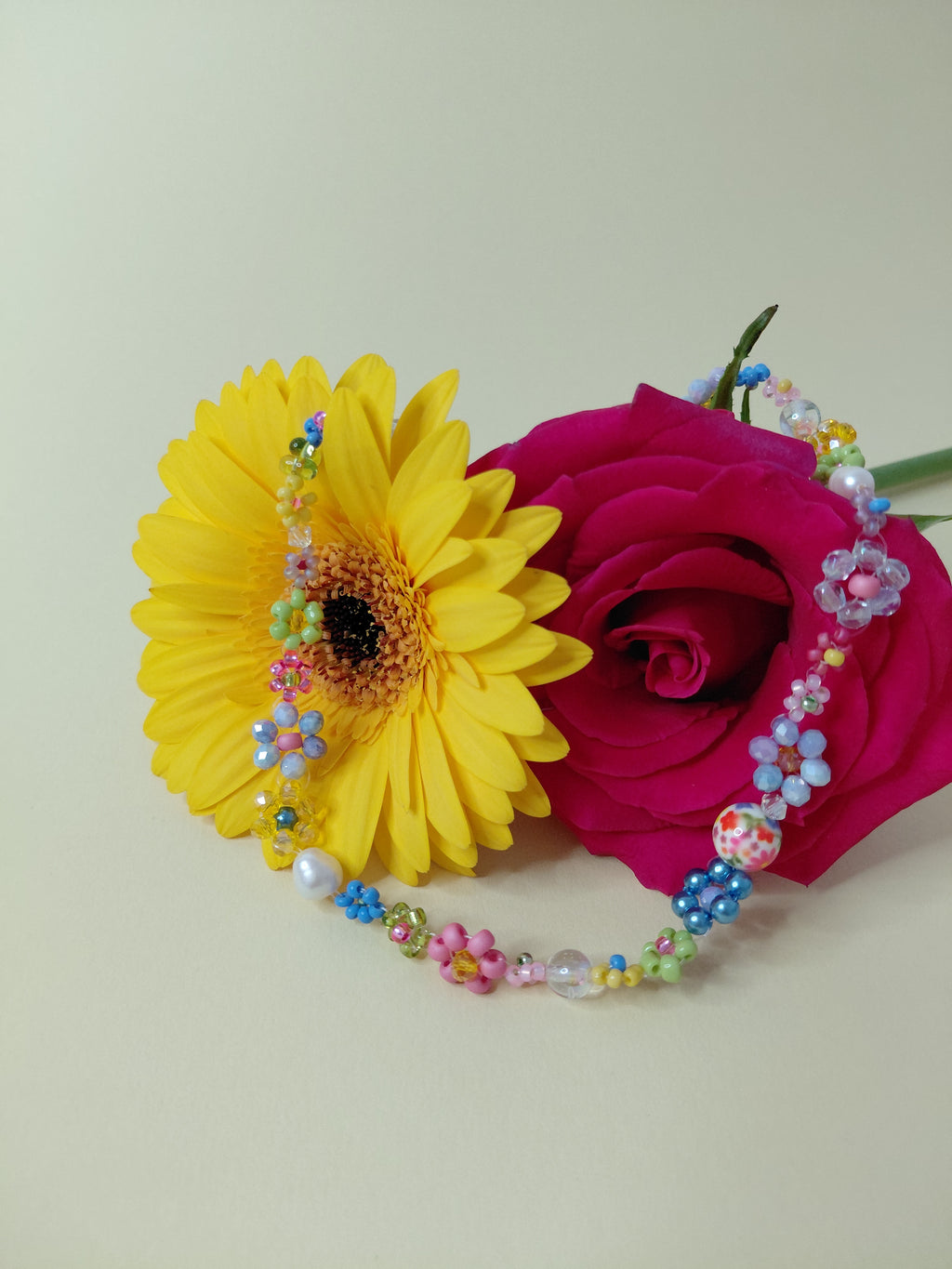 Bead Necklace – Flower Bouquet