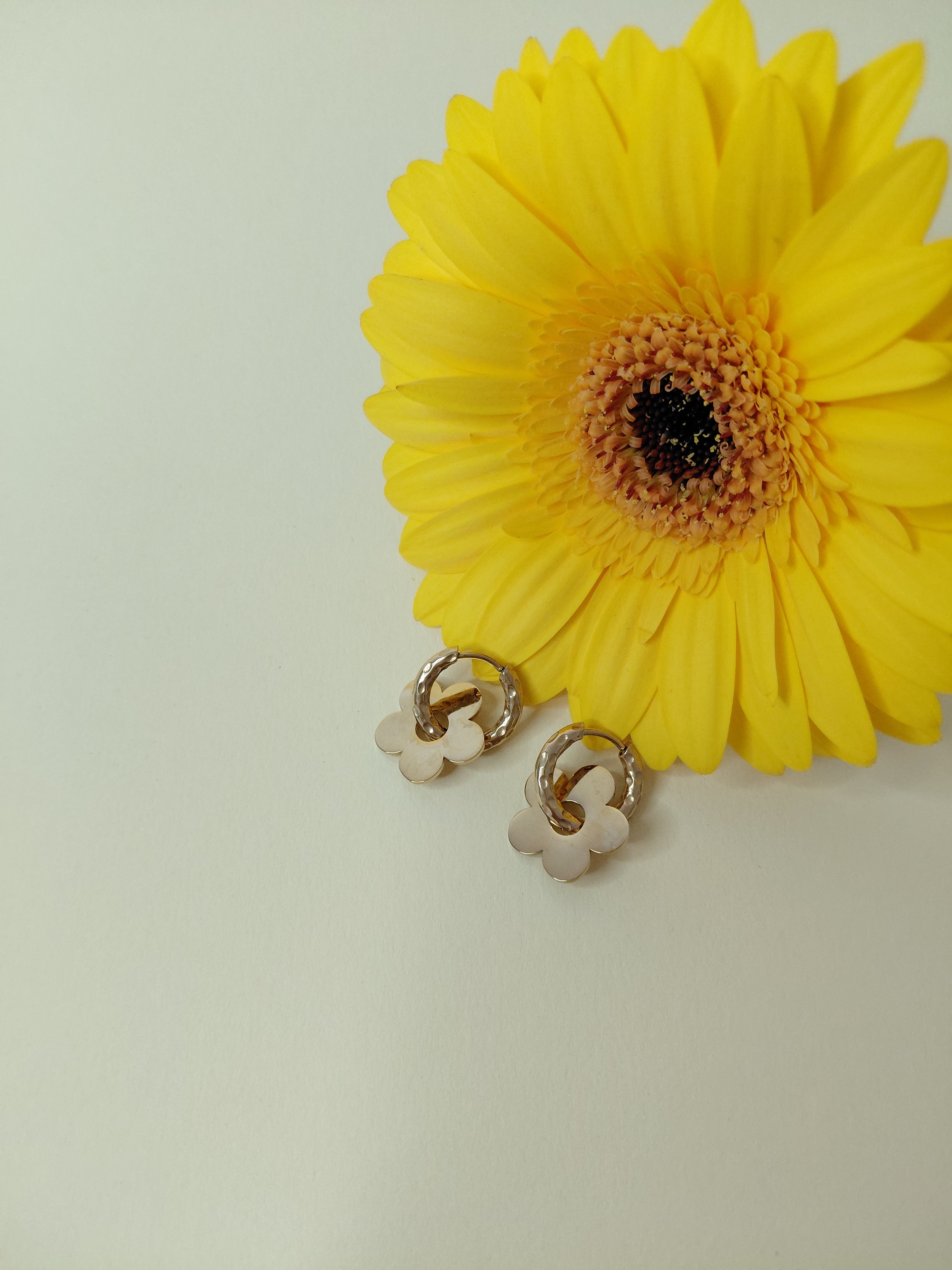 Flower Earrings – Stainless Steel with 24K Gold Galvanization