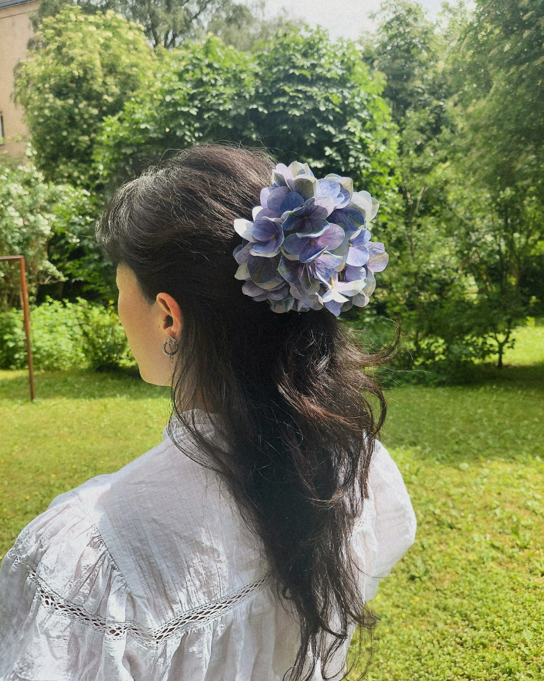 SS26 Collection - Hydrangea hair clip M
