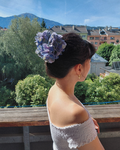 SS26 Collection - Hydrangea hair clip M