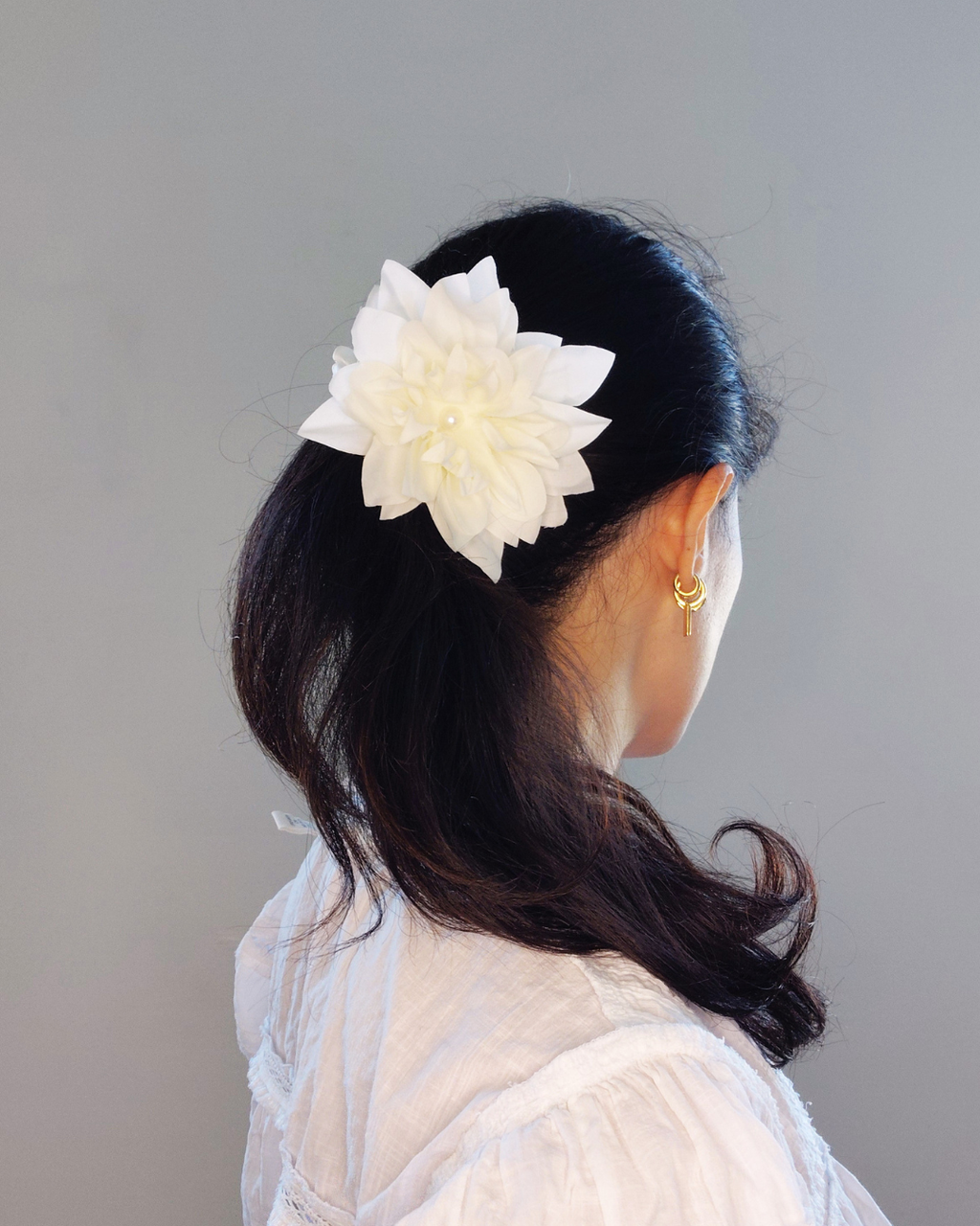 SS26 Collection - Flower Scrunchie S - White Flowers